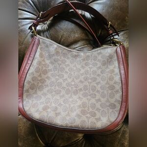 Coach Hobo Bag Looking For A 2nd Life! Well Loved!